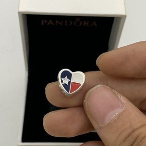 ✨🔥Pandora Texas Heart Flag charm S925 Silver with box